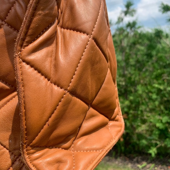 MICHAEL KORS Brown Leather Tote with Hold Chain - Picture 6 of 12